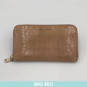 Auth Miu Miu beige leather wallet